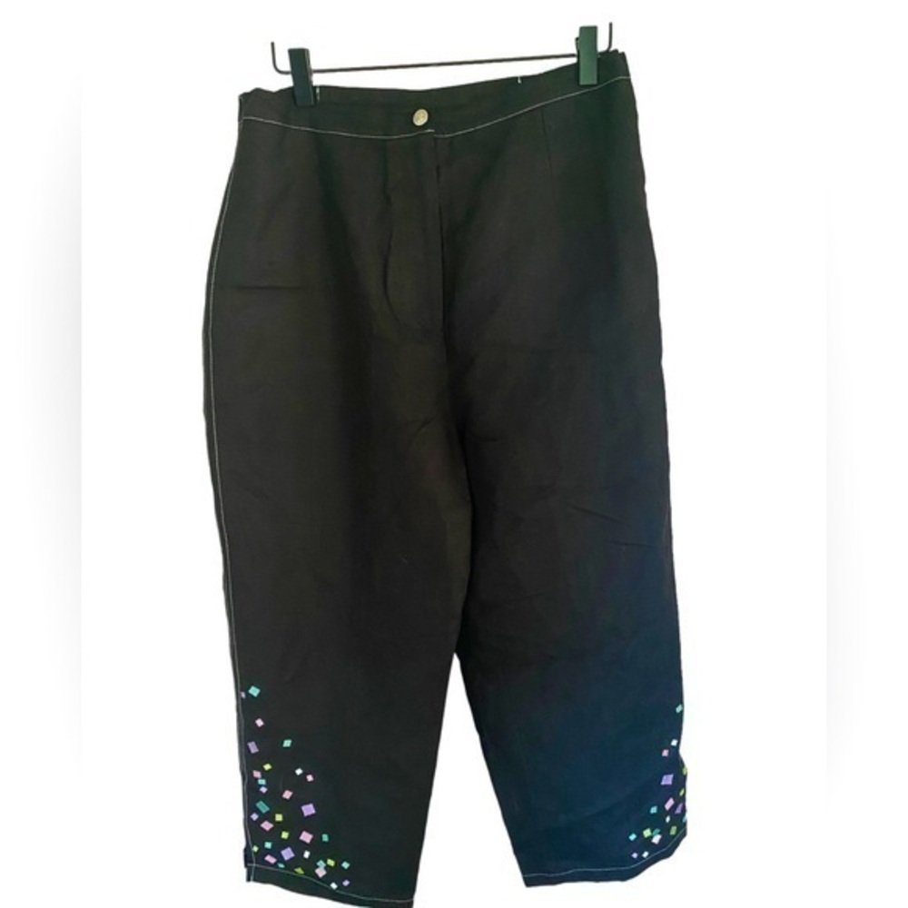 Bob Mackie Wearable Art women’s Capri Pants Black Linen blend Embroidered size M